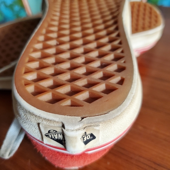 Vans red Check skate shoes mens 9.5 - Picture 3 of 11